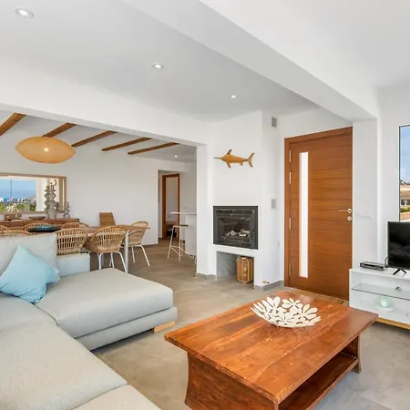 Reva - Plusholidays * Calpe