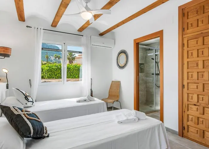 Reva - Plusholidays Villa *