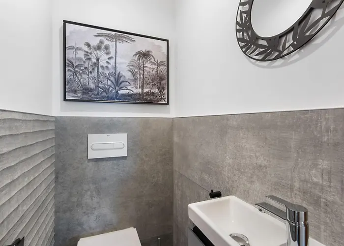 Reva - Plusholidays *